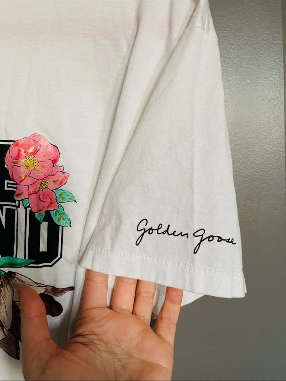 Golden Goose Italian designer Tee with Pink Floral Graphic S-m